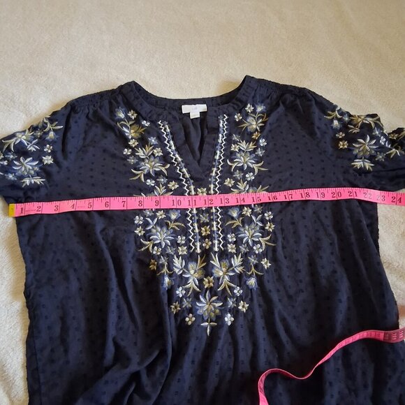 J. Jill Women's Size Medium Navy Blue Embroidered Floral Swiss Dot Boho Top - Picture 10 of 12